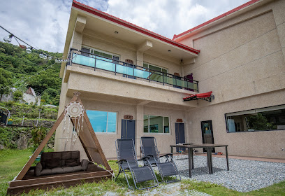 知本夜景招喚俠谷民宿（私人招待）