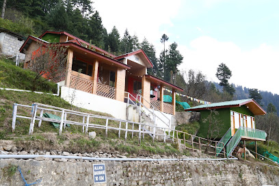 OYO 27063 Hampta Holiday Heights