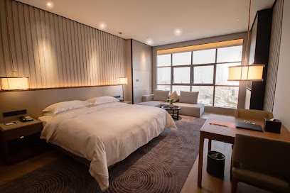 Huaihua Amber Palace Hotel