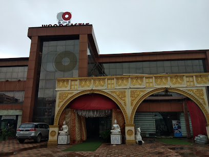 Capital O 22733 Wood Castle