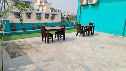 Hotel Paradise Inn