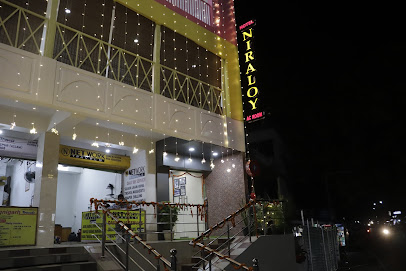 Niraloy Hotel