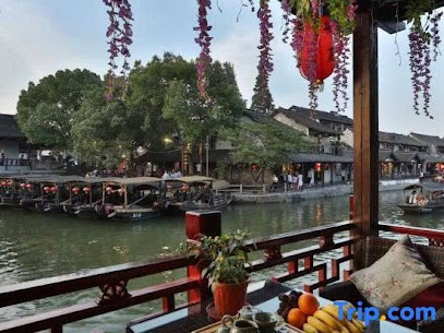 Regalia Riverside Boutique Hotel