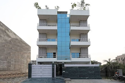 FabHotel Golden Leaf