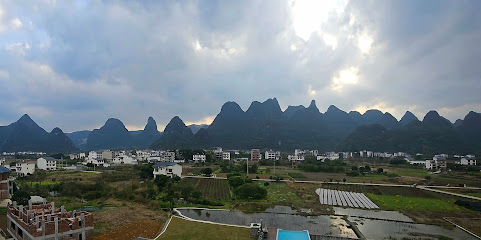 细雨飘客栈