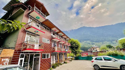 Hotel Manu Vatika