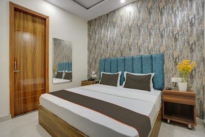 OYO Hotel HC South Crown