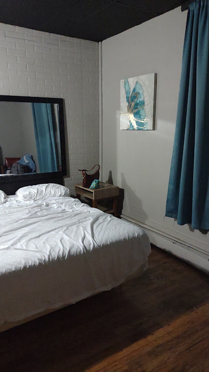 Fulton Manor Hotel