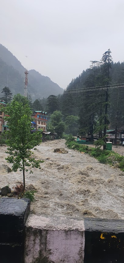 Wake N Bake homestay kasol