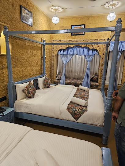 Hotel Adhiraj Haweli