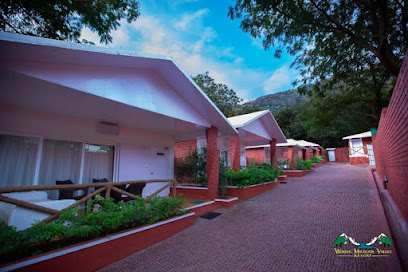 Sandur resort wonder mountain Valley