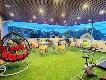 LUOMIWESTBANKRESORTHOTEL