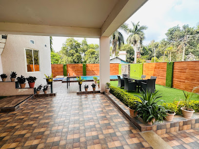 IVY VILLA