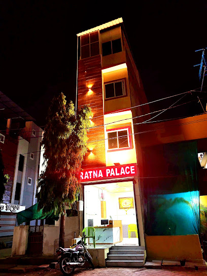 Hotel Ratna Palace near by Mahakaleshwar Mandir