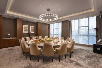 Grand Rezen Hotel Chu