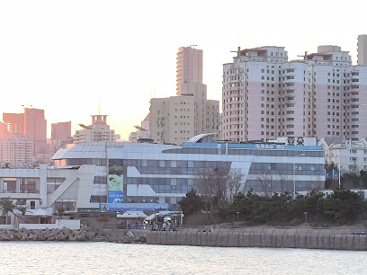 青岛五四广场小麦岛海景亚朵S酒店