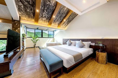 Shenshan Wild Escape