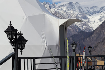 THE GLAMP HILLS AULI