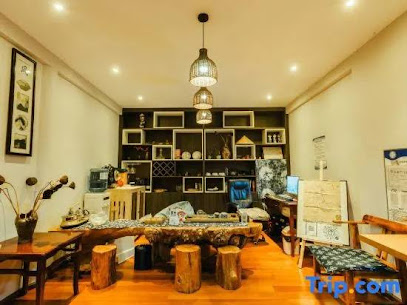 One step away Sea View Inn