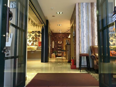 皇品时尚旅店