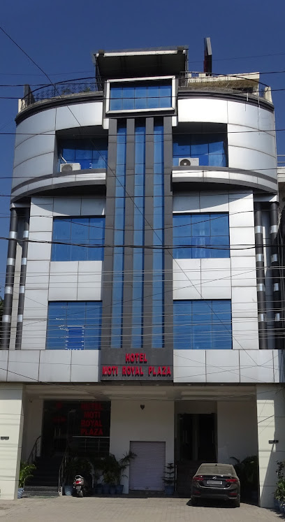 Hotel Moti Royal Plaza