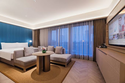 Crystal Hotel Yantai Binhai Square