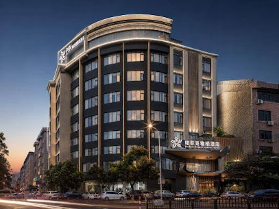 Perfect Elegant Habitat Hotel
