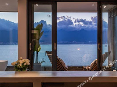 Anna's Gypsy Garden Hotel