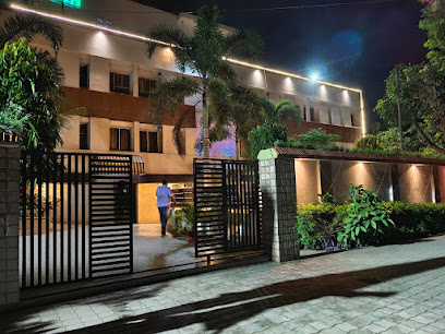 Hotel West Inn