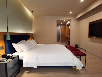 C3 Hotel