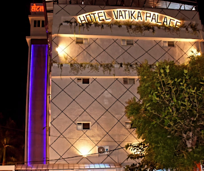 Hotel Vatika Palace || Best Luxury Hotel In Narmadapuram | Budget Friendly Hotel In Narmadapuram