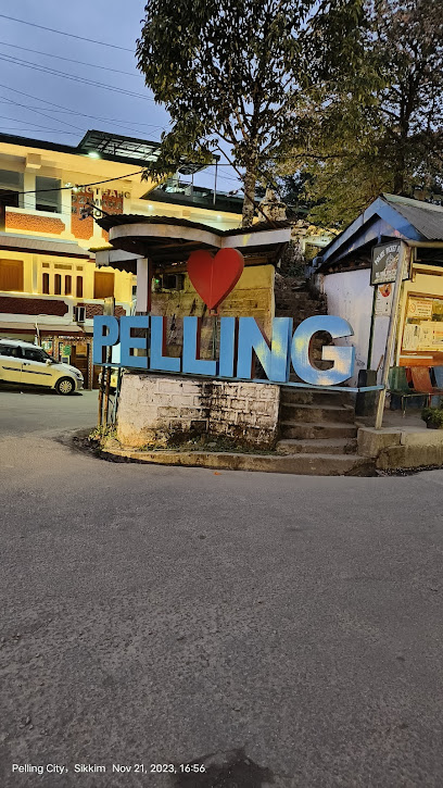 Local Connection - Hotel Daflhagang