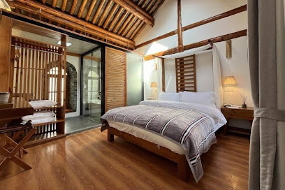 Lanzhi Fangyou Qinghuan Holiday Hotel