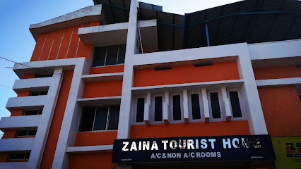 SPOT ON 61820 Zaina Tourist Home