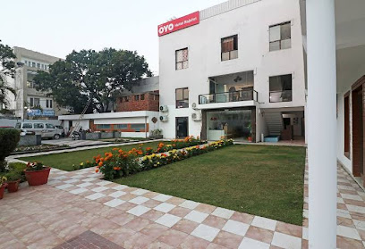 OYO 19979 Hotel Rajshri