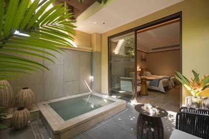 QIXIASHAN SPRING GARDEN HOTEL