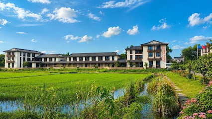 Lake Tai Retreat