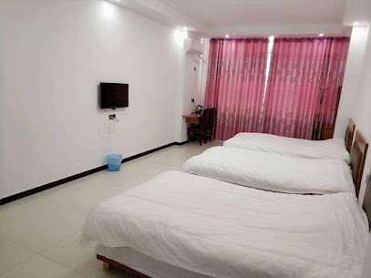 Duchang Baoqing Hotel