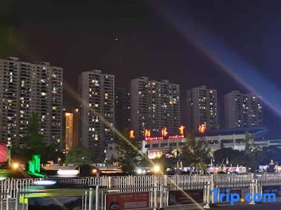 Madison Hotel Xiangyang Wanda Plaza