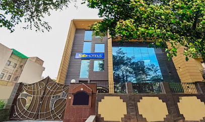 Emarald hotel gurgaon