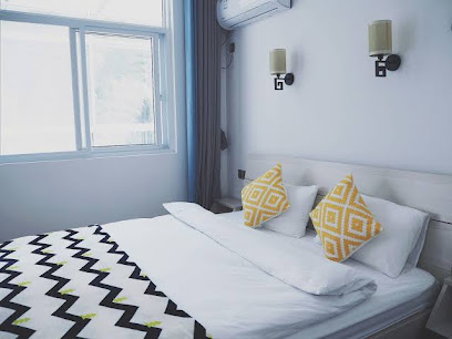 Huangshan North Station like Water fiow lnn