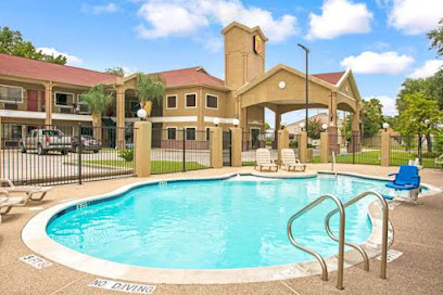 Super 8 by Wyndham Houston/Brookhollow NW
