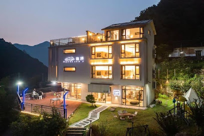 Inpool Lodge