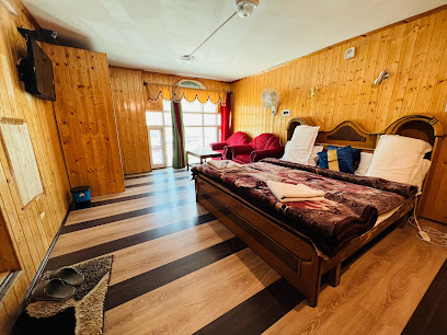 Hotel Glacier Heights