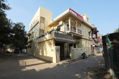 OYO Hotel Rajesh Plaza