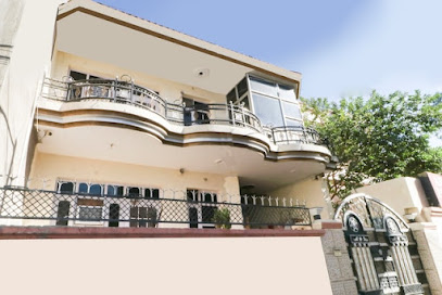 OYO Arun Palace