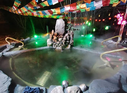 Maple Town Spring Holiday Resort