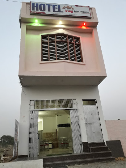 Hotel taj