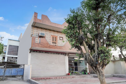 Super Hotel O Govind Nagar Near Krishan Janm Bhoomi formerly Nidhivan Dham