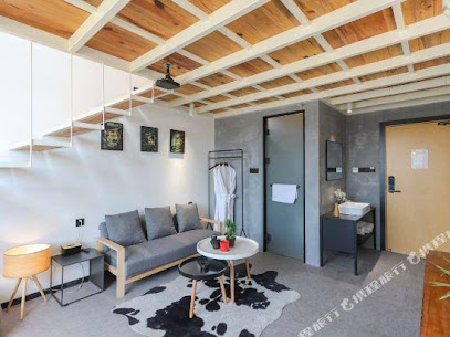 Muji Manmo Hostel